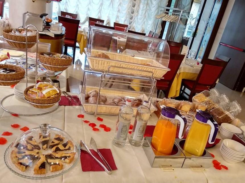 Hotel Rosa Purpurea 발다뇨 외부 사진